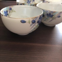 【差し上げます】湯呑み茶碗 5個の画像
