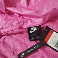 ナイキ　ジャンパーの画像