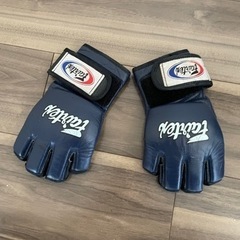 オープンフィンガーグローブ