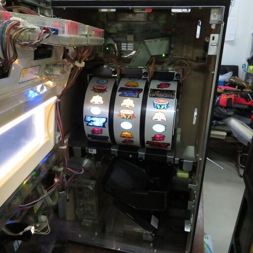 パチスロ実機 ロデオ 新鬼武者Z DAWN OF DREAMS コイン不要機・ボリューム調整付 スロット機│江別市のリサイクルショップ