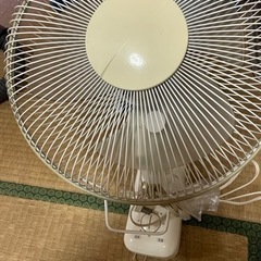 壁掛け扇風機