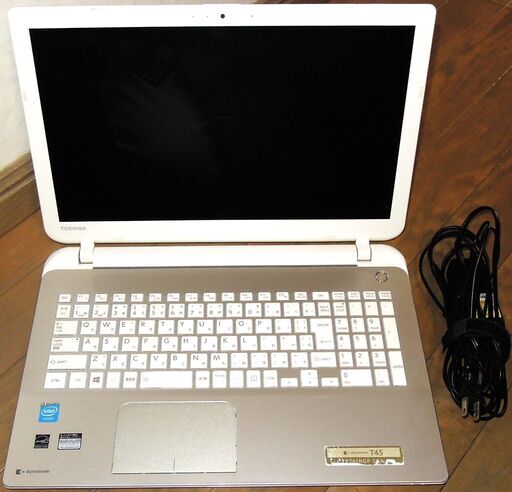 TOSHIBA Dynabook T45 15.6インチ
