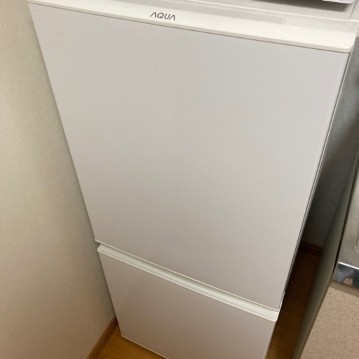 AQUA 冷凍冷蔵庫　AQR-E13J