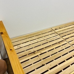 木質シングルベッド用ベッドフレームの画像