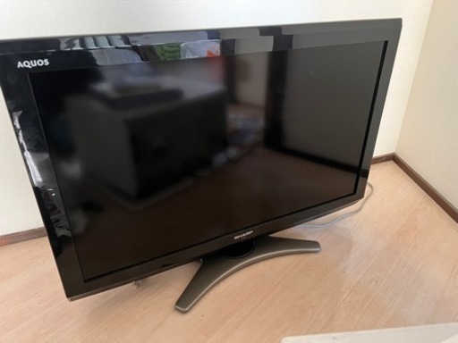 SHARP 液晶テレビ 32インチ 売ります