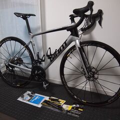 値下げ!!フルカーボンディスクロードバイク GIANT DEFY...