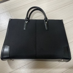 ビジネスバッグの画像