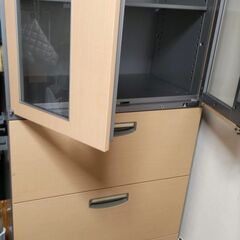 オカムラ家具のオフィス用ファイルキャビネット - キャビネ オカムラ家具のオフィス用ファイルキャビネット - キャビネ