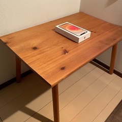 木製の机（ミニテーブル）　の画像