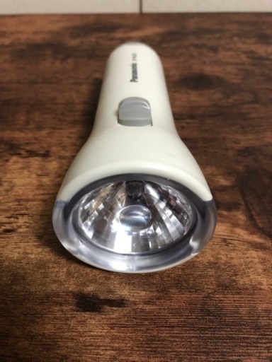 Panasonic LED懐中電灯(単3電池3個用) BF-BG20F パナソニック