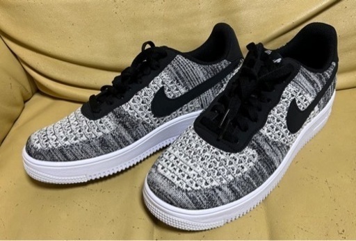 大幅最終値下げ！【新品•未使用】NIKEフライニット　サイズ26.5