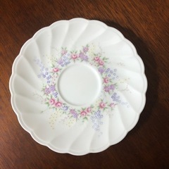 ノリタケ　ボーンチャイナ　ティーカップ&ソーサーの画像