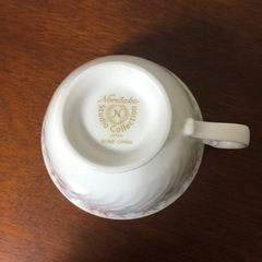 ノリタケ　ボーンチャイナ　ティーカップ&ソーサーの画像