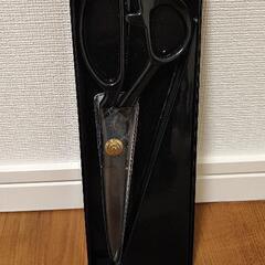 裁ちばさみ