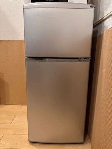 【お話中】冷蔵庫　AQUA AQR-111E-S 109L 2016年製