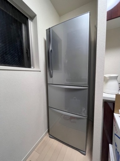 東芝ノンフロン冷蔵庫375Lお譲りします。【今週末の土日に取りに来られる方限定】