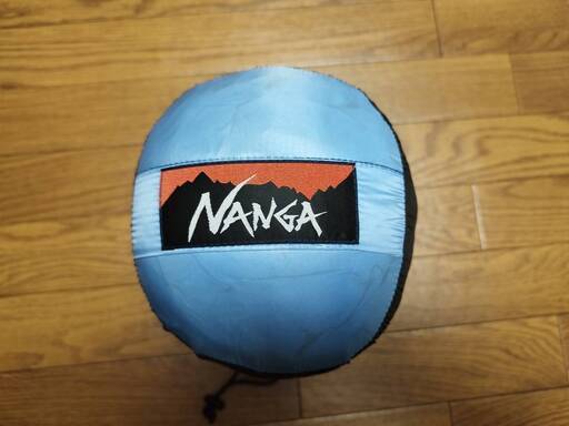 【値下げ】寝袋 ダウンシュラフ ライトブルー NANGA （春～秋用）
