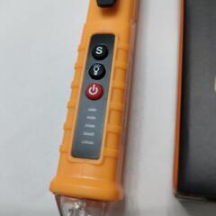 ほぼ未使用　電源テスターペンＭ１００　簡易的な電気器具のコンセント、コード漏電確認に。の画像