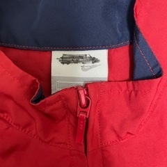 NIKE ベストの画像