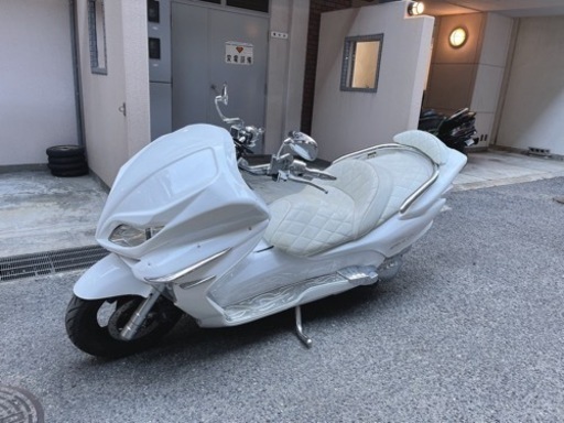 【HONDA フォルツァ】mf08 フルエアロカスタム　オールホワイト人気