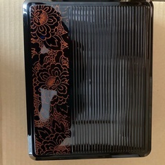 お弁当箱