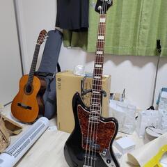 エレキベース Squier by fender ジャガーベース