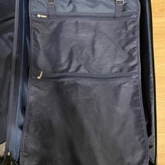 Lサイズキャリーケースの画像