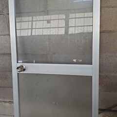 アルミドア サッシ 扉 鍵付き 76×176(センチ)の画像