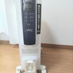 商談中【ほぼ未使用】デロンギ☆オイルヒーター