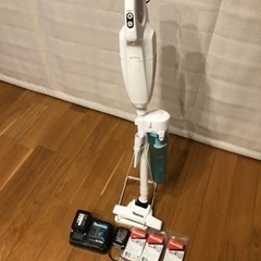 マキタ　コードレス掃除機　充電器付き