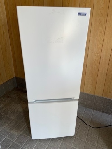 大きめ美品冷凍冷蔵庫 156L 2021年製 YAMADA YRZ-F15G1