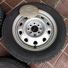 スタッドレスタイヤ
14インチ　175/65R14 82Q

の画像