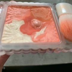 キャンメイク　チークの画像