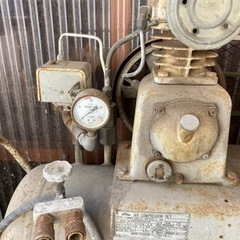 ☆エアーコンプレッサー☆放置品☆ジャンク♪の画像