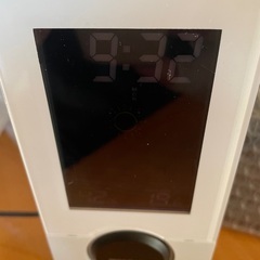 デジタル時計 置き時計の画像