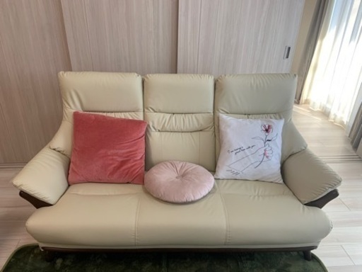 【セール中】ソファー ハイバック合成皮革張り レザー調　三人がけ ソファ キング アイボリー