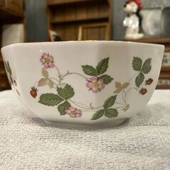 WEDGWOOD ウェッジウッド サラダボウル・プレート WILD STRAWBERRY ワイルドストロベリー●BA01N071の画像