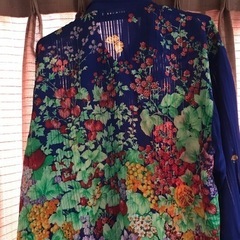 レディース長袖　花柄シャツの画像