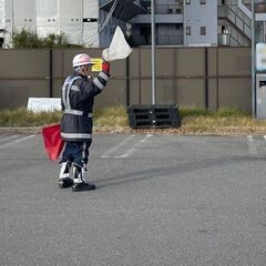 【交通誘導警備】≪日勤≫入社祝い金20万円支給有★春に向けて稼ごう!週1～OK／柔軟シフト｜大東市の画像