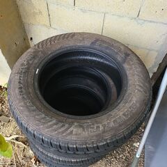 使用期間半年ぐらい　溝まだまだ有ります。の画像