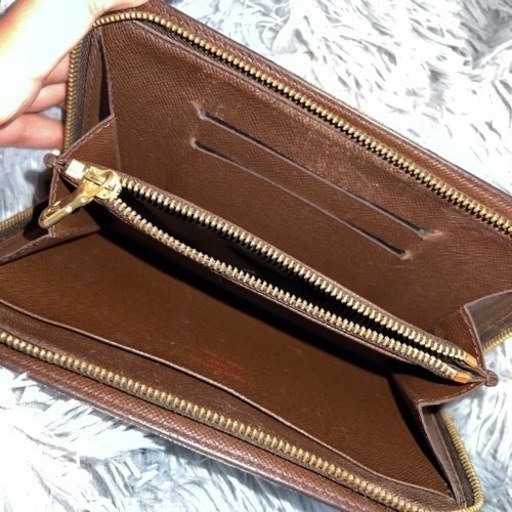 LOUIS VUITTON  ルイヴィトン  長財布　中古