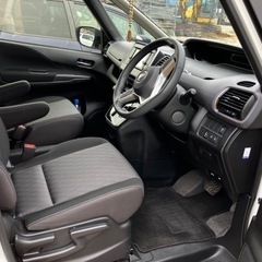 令和2年　日産セレナハイブリッド　GFC27の画像