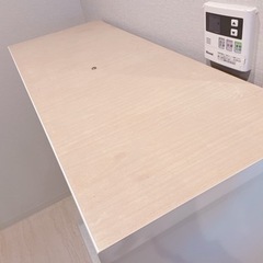 無料お譲り☆食器棚上段　スライド扉&コンセント付きの画像
