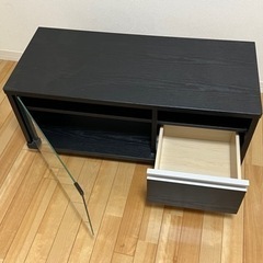 テレビ台の画像
