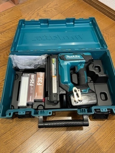 makita 35mm充電式面木釘打　18v