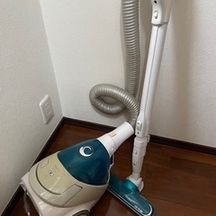 東芝　サイクロン掃除機の画像