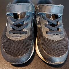 15.5cm new balance シューズの画像