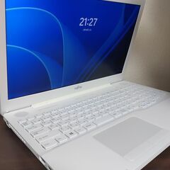 富士通白　高年式ハイスペック　高性能7世代４コア８スレッド版Co...