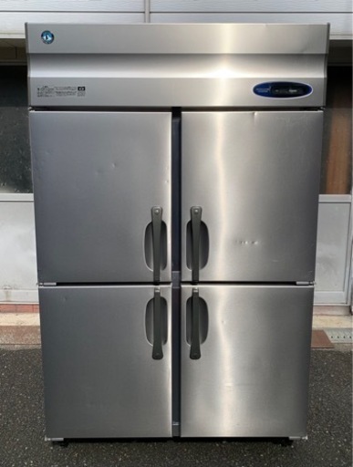【動確済み】ホシザキ 業務用冷凍庫 HF-120ZT3 大容量 822L 三相 200V 厨房機材 厨房機器 店舗用品 縦型4枚扉 4ドア 縦型冷凍庫 大阪発