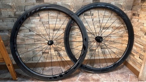 アタッキ　カーボンディーブリムホイール　クリンチャー　リム　シマノハブ